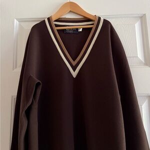 Leroy Men's Vintage 100% virgin wool Brown V-Neck Sweater